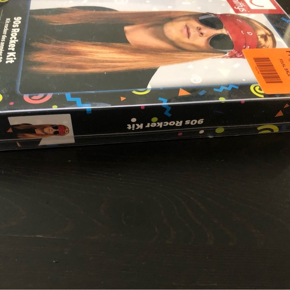 50% OFF AS AN ADD ON ITEM 🎸80’S/ 90’S WIG - Picture 10 of 10